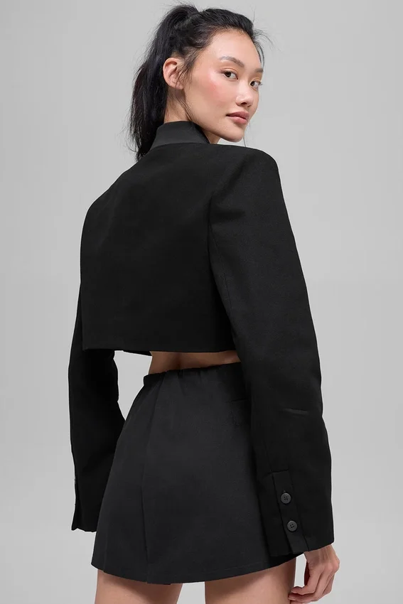 Chaqueta corta «Main Character» - Negro