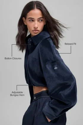 Chaqueta corta «Mountain Side» de terciopelo acanalado – Azul marino
