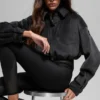 Chaqueta corta «Mountain Side» de terciopelo acanalado - Negro