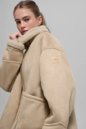 Chaqueta Grand de imitación de piel de oveja – Woodland Tan