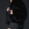 Chaqueta llamativa de piel sintética opulenta - Negro