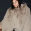Chaqueta llamativa de piel sintética opulenta - Oat