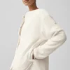 Chaqueta «Take Note» de forro polar - Marfil