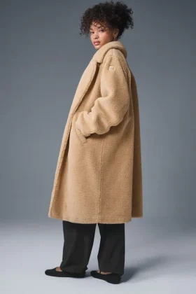Gabardina oversize de sherpa – Camel