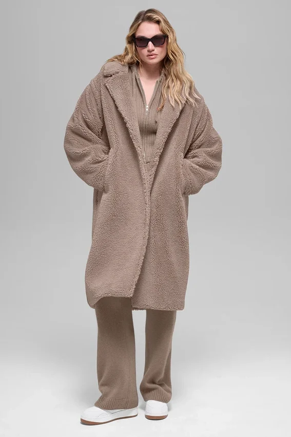 Gabardina oversize de sherpa - Chai Latte