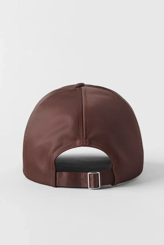Gorra «Off-Duty» de satén - Brownstone
