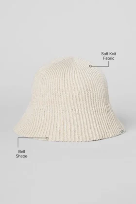 Gorro cloche de punto vaquero – Marfil/Leche de avena