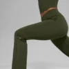 High-Waist 7/8 Bootcut Leggings — Verde oliva