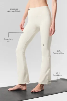 High-Waist Airbrush 7/8 Bootcut Legging — Marfil