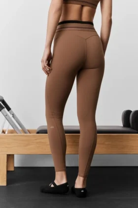 High-Waist Airbrush Legging «Better Together» de largo 7/8 con estampado aerógrafo – Marrón «Sun Kissed»/Negro