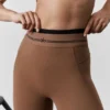 High-Waist Airbrush Legging «Better Together» de largo 7/8 con estampado aerógrafo - Marrón «Sun Kissed»/Negro