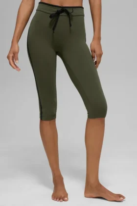 High-Waist Airbrush Race Pace Capri - Verde oliva/Negro