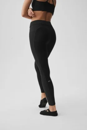High-Waist Alosoft 7/8 Relay Legging — Negro/Blanco
