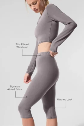 High-Waist Alosoft «Iconic 90’s» capri — Lavado gris frío