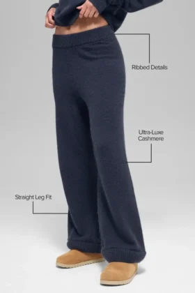 High-Waist Cashmere Wool Pantalón con corte ancho «New Class» – Azul marino