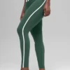 High-Waist Race Pace 7/8 Leggings con diseño Airbrush — Verde trébol/Blanco