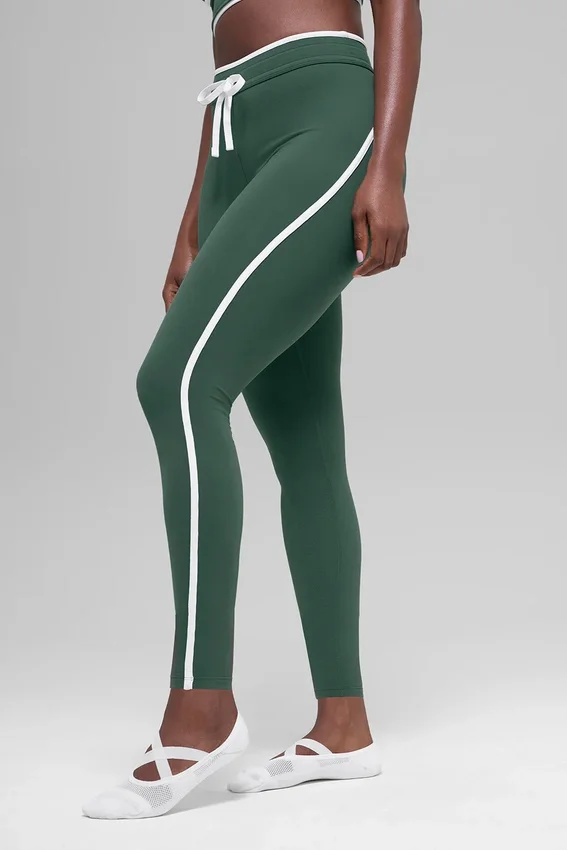 High-Waist Race Pace 7/8 Leggings con diseño Airbrush — Verde trébol/Blanco