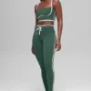 High-Waist Race Pace 7/8 Leggings con diseño Airbrush — Verde trébol/Blanco