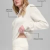 Jersey corto de cuello redondo «New Class» de lana y cachemira - Marfil