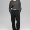 Jersey corto de lana y cachemira con cuello en V de la colección «New Class» - Gris platino