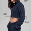 Jersey de cuello alto corto de punto trenzado «Winter Bliss» de manga larga - Azul marino