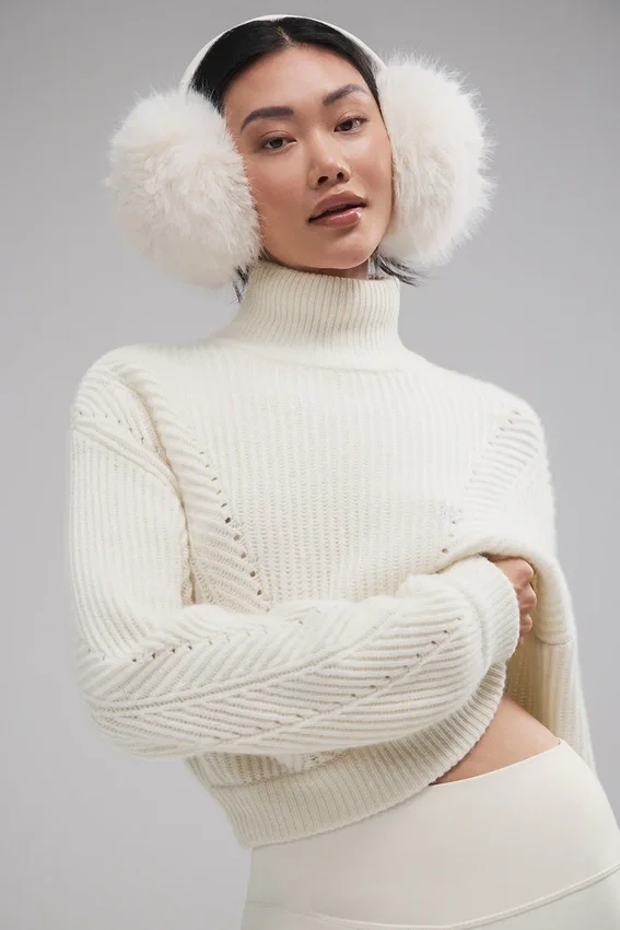 Jersey de cuello alto de cachemira «Winter Magic» — Marfil