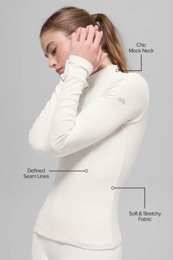 Jersey de manga larga con cuello alto y canalé «Mesmerize» - Marfil