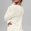 Jersey oversize de cuello en V de lana y cachemira New Class - Marfil