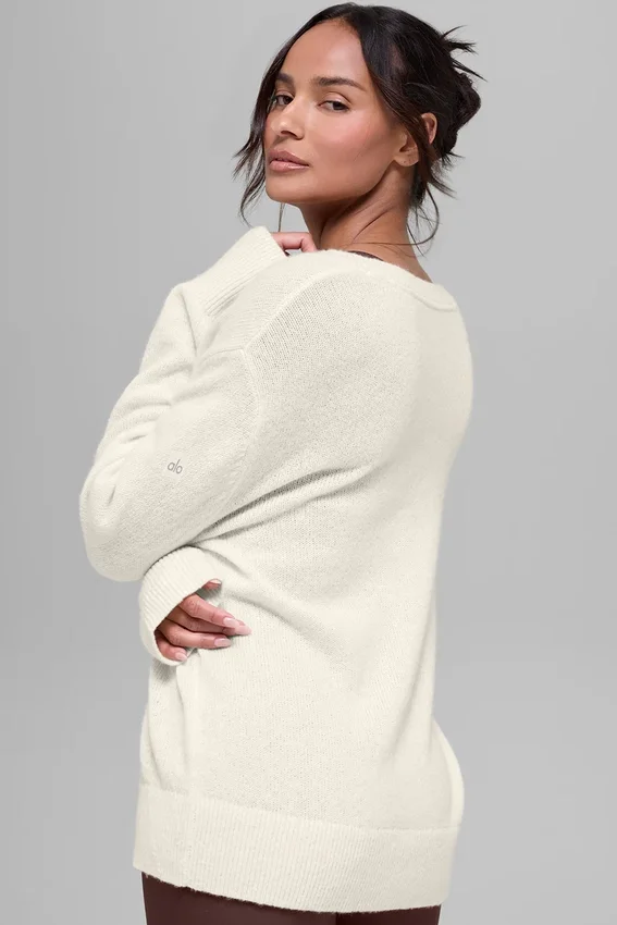 Jersey oversize de cuello en V de lana y cachemira New Class - Marfil