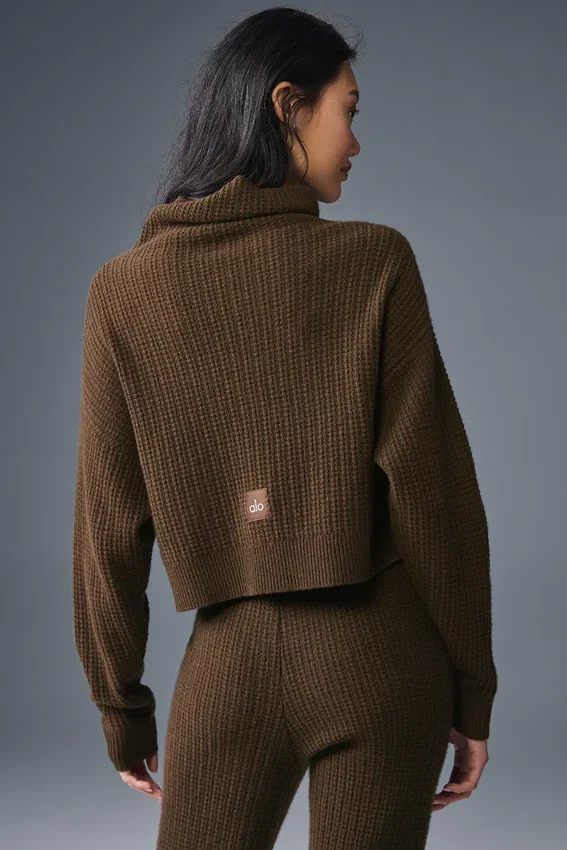 Jerséu de cuello alto de cachemira con tejido de panal — Espresso