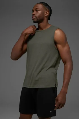 La camiseta sin mangas Triumph Muscle — Verde sigiloso