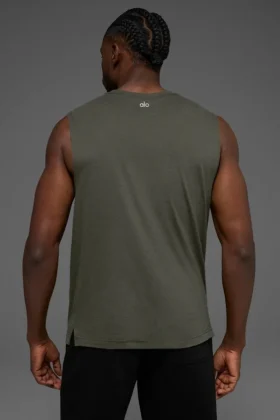 La camiseta sin mangas Triumph Muscle — Verde sigiloso
