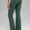 Leggings acampanados con cintura doblada Alo Softsculpt - Verde trébol