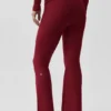 Leggings acampanados con vuelta de 7/8 Alo Softsculpt - Rojo «Summer Romance»