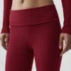 Leggings acampanados con vuelta de 7/8 Alo Softsculpt - Rojo «Summer Romance»