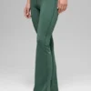 Leggings acampanados con vuelta de 7/8 Alo Softsculpt – Verde trébol