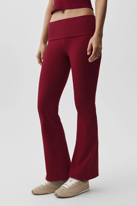 Leggings acampanados con vuelta de Alo Softsculpt - Rojo «Summer Romance»