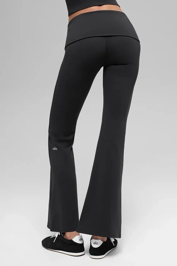 Leggings Alo Softsculpt de 7/8 con bajo vuelto y corte acampanado - Negro