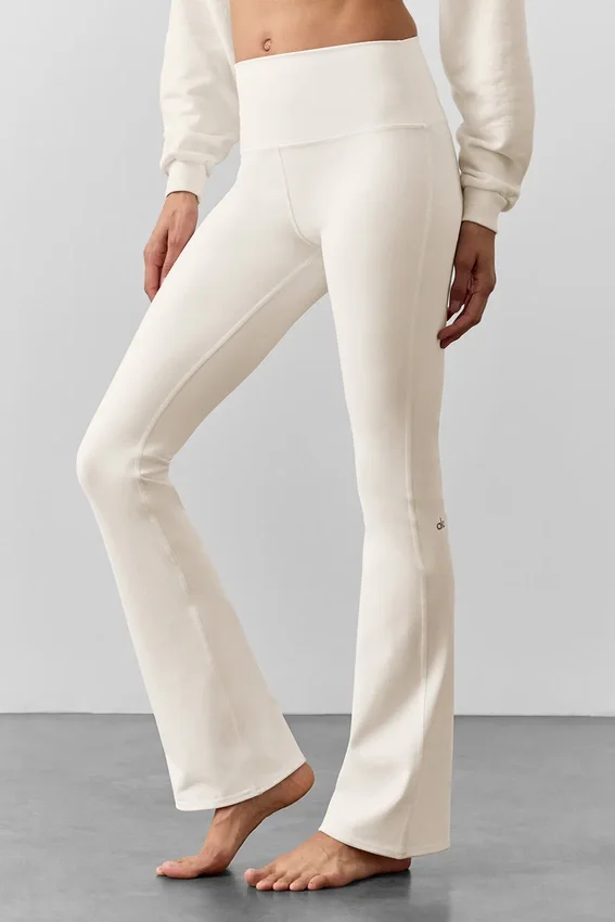 Leggings de talle alto y corte acampanado Airbrush - Marfil