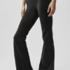 Leggings de talle bajo y corte acampanado Airbrush - Negro