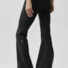 Leggings de talle bajo y corte acampanado Airbrush - Negro