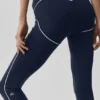 Leggings «Heart Throb» de cintura High-Waist y largo 7/8 con estampado «Airbrush» - Azul marino/Blanco