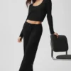 Pantalón ancho de talle medio Unwind de jersé — Negro