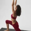 Pantalón capri de talle bajo con cinturilla doblada Alo Softsculpt - Rojo «Summer Romance»