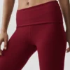 Pantalón capri de talle bajo con cinturilla doblada Alo Softsculpt - Rojo «Summer Romance»