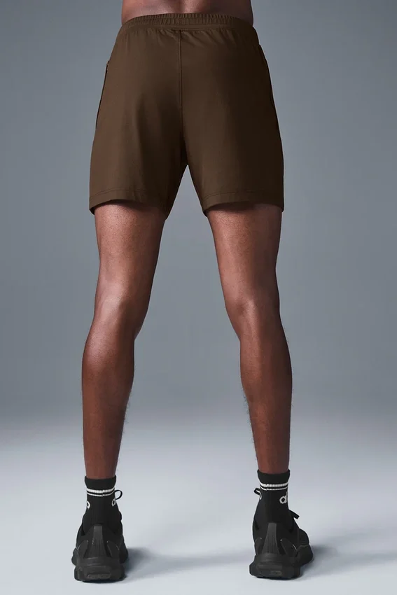 Pantalón corto Conquer React Performance de 7" - Espresso