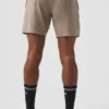 Pantalón corto Conquer React Performance de 7" - Gravel
