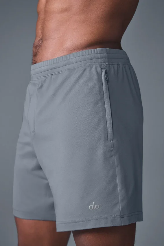 Pantalón corto Conquer React Performance de 7" - Gris acero