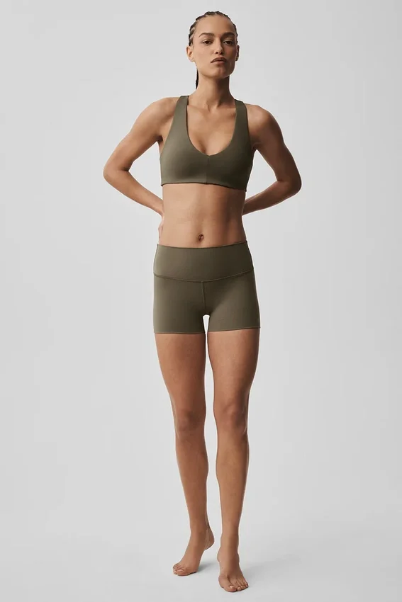 Pantalón corto de compresión de 3" Alo Softsculpt High-Waist «Precision» — Verde olivo
