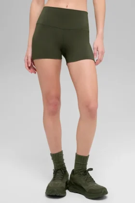 Pantalón corto de compresión de 3" Alo Softsculpt High-Waist — Verde oliva
